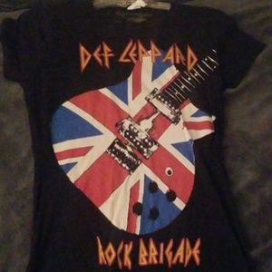Def leopard girls rock tee